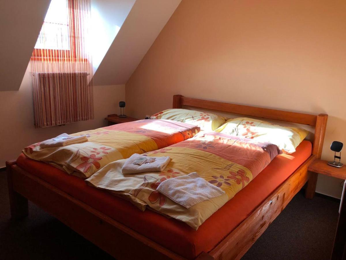 Penzion Kelt Hotell Zátor Exteriör bild