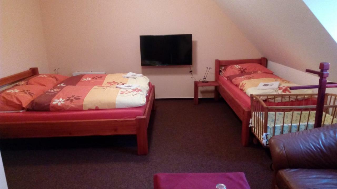 Penzion Kelt Hotell Zátor Exteriör bild